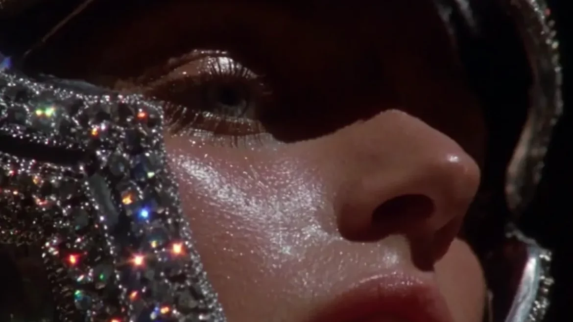 Graphique de croissance organique et analyse de données d'audience luxe pour l'agence eaux rares